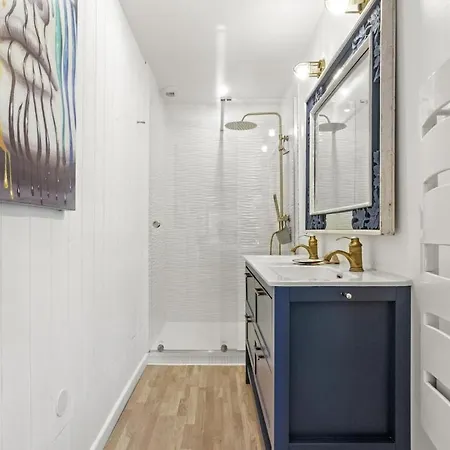Centre-ville-proche Des Plages-wifi-clim Apartamento